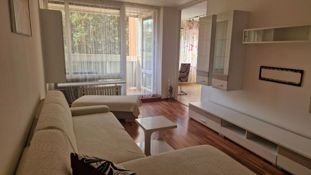 Pronájem bytu 2+1 • 60 m² bez realitkyFamfulíkova, Praha - Kobylisy - Photo 1