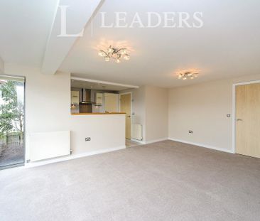 2 bedroom flat to rent - Photo 5
