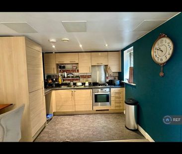 1 bedroom in a house share to rent - Photo 6