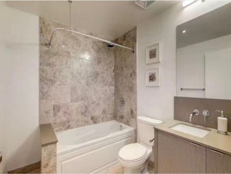 For Lease - 88 Harbour Street Unit# 6708, Toronto, Ontario - Photo 2