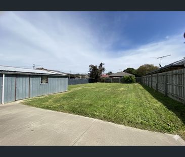 14 Victor Crescent, Dandenong North, Vic 3175 - Photo 5