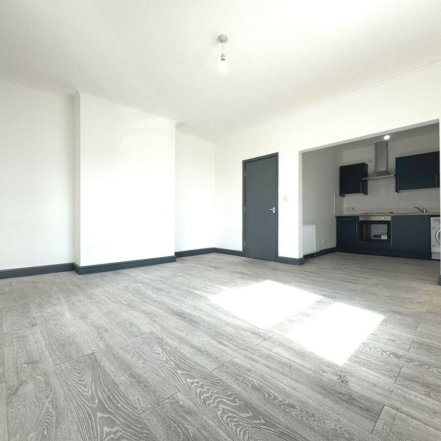 Harehills Lane,ls9 - Photo 1