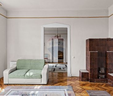 Apartament cu 3 camere zona Boul Roșu - Photo 1