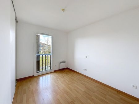 location Appartement T5 DE 100.76m² À AUDENGE - Photo 2