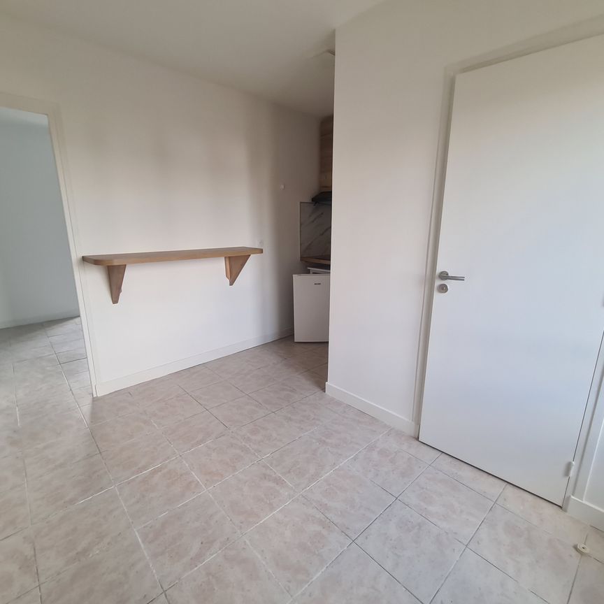 Location Appartement 1 pièce 24m² VILLEJUST 91140 - Photo 1