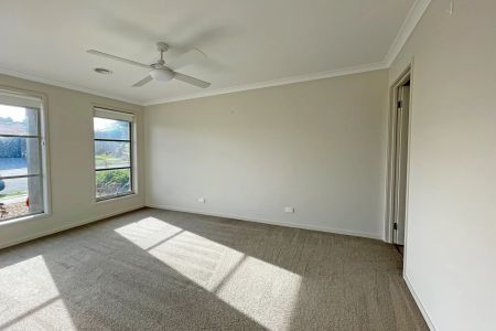 LOW MAINTENANCE HOME - Photo 3