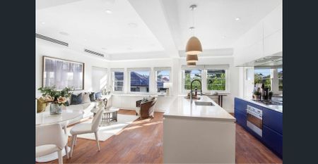 Unique House Like Apartment Enjoying Superb Views - Photo 3