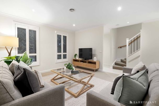 Low-Maintenance Living, Generous Space & Exceptional Convenience in Ringwood - Photo 1