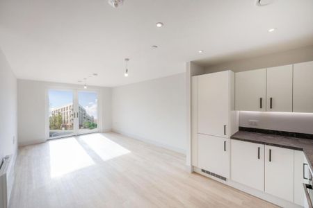 3 bedroom apartment to rent - Photo 2