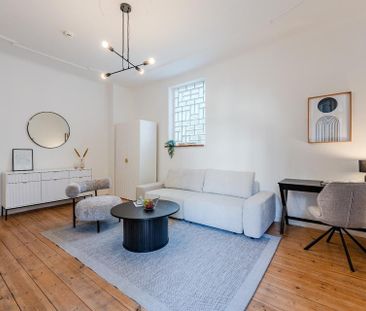 Elegantes Apartment in lebendigem Neukölln - Photo 2