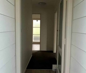 Spacious Home in Quiet Cul-de-Sac - Photo 4