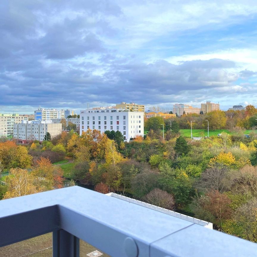 Pronájem bytu 1+kk a garsoniéry 39 m², Choceradská 3362, Praha - Фото 1