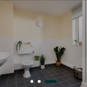 Room in a Shared Flat, Liberty Hall, S1 - Photo 3