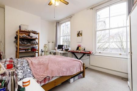 Spacious 3 bedroom property located in Highbury close to Arsenal Station - Photo 5