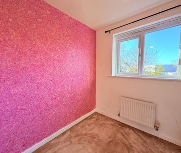 3 bedroom end of terrace house to rent - Photo 3