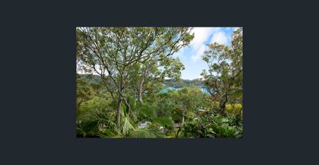 Spacious & Tranquil family home with Pittwater views - Photo 4