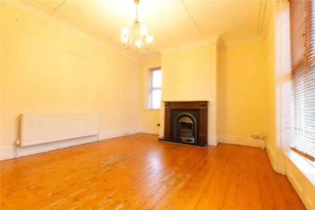3 bedroom terraced house to rent - Photo 3