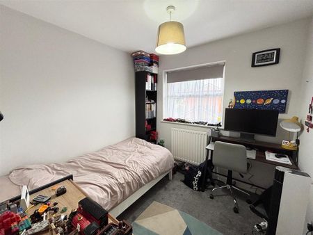 3 bedroom semi-detached house to rent - Photo 4