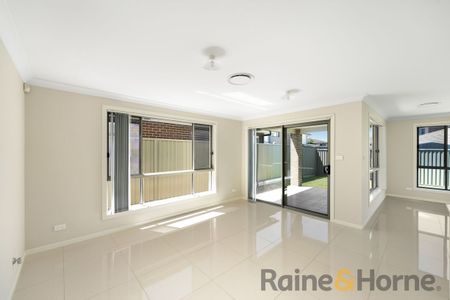 Stylish Living Close to Transport & Amenities - Photo 5
