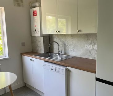 Room in a Shared House, Renters Avenue, NW4 - Photo 3