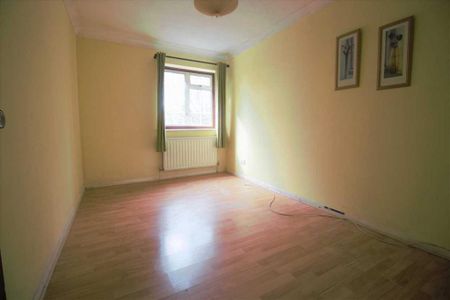 5 bedroom semi-detached house to rent - Photo 5