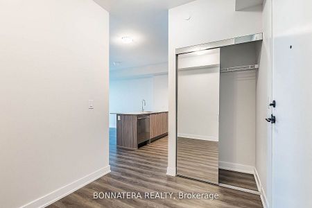 For Lease - 4130 Parkside Village Drive Unit# 3702, Mississauga, Ontario - Photo 3