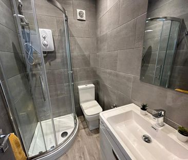 St. Michaels Terrace, Leeds, LS6 - Photo 5