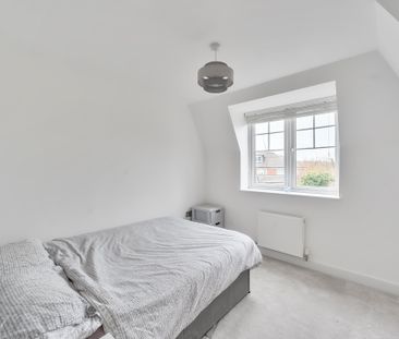 North Town Road, Maidenhead - Photo 3