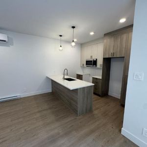 4 1/2 - Sherbrooke - 1 488 $/mois - Photo 2