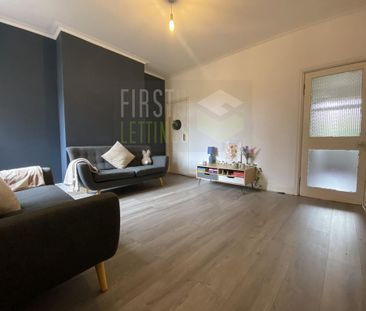 4 bedroom terraced house to rent - Photo 3