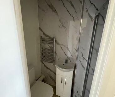 Studio Flat, Bowes Road, N13 - Photo 5