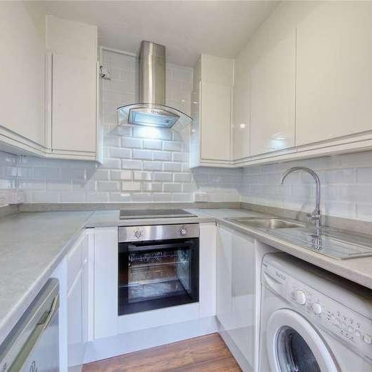 Northcote Road, Battersea, London, SW11 - Photo 1