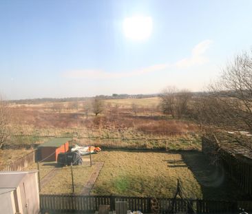 3 Bed Unfurnished Apartment, Balcurvie Road, Provanhall – Available... - Photo 4