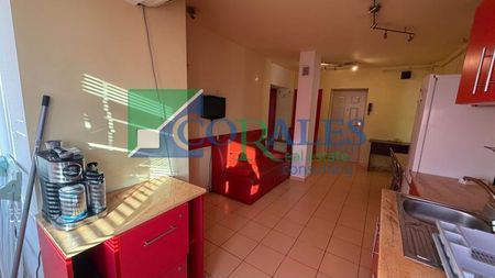 Disponibil imediat. 2 camere modificat - 2 dormitoare. Centrala Proprie. Lift - Photo 3