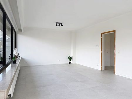 Appartement te huur - Foto 2