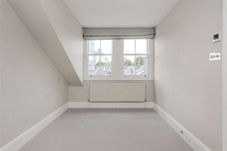 A beautiful five bedroom house on Balliol Road - Photo 2