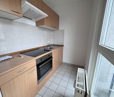 Zwei-Zimmer Wohnung mit Einbauküche - Foto 1