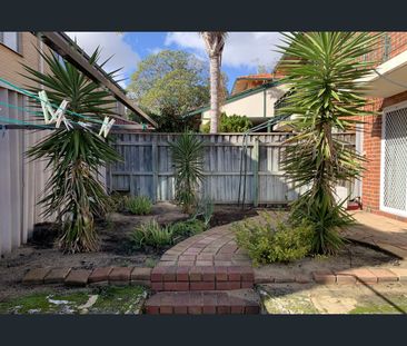 3/39 King George Street, Victoria Park, WA 6100 - Photo 4