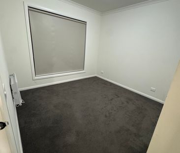 Melton South - Photo 5