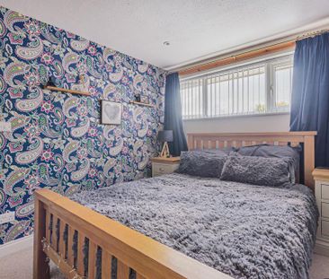 3 bedroom semi-detached house to rent - Photo 4