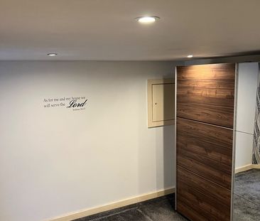 2 Bed Flat, Clarendon Road, LU2 - Photo 3