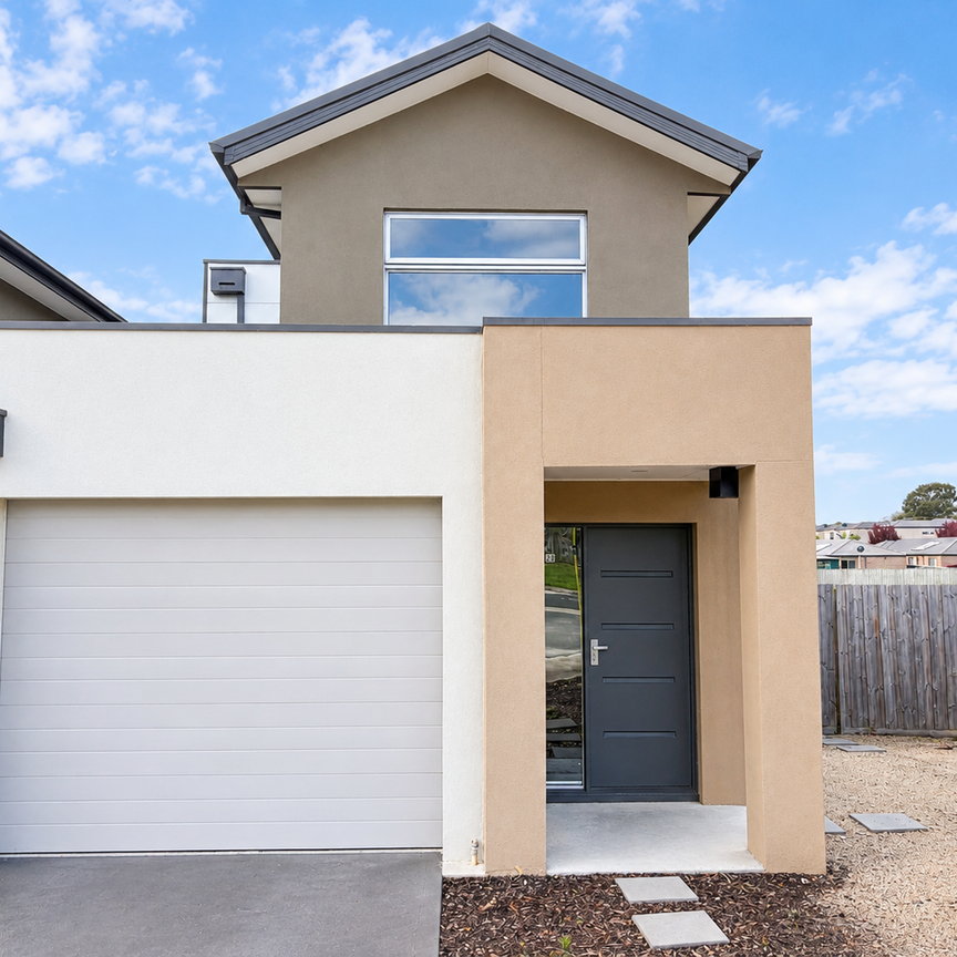 Perfect Unit To Call Home **APPLY FOR THIS PROPERTY NOW** - Photo 1