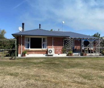 Sunny Rural Retreat - Short Term Only! - Photo 5