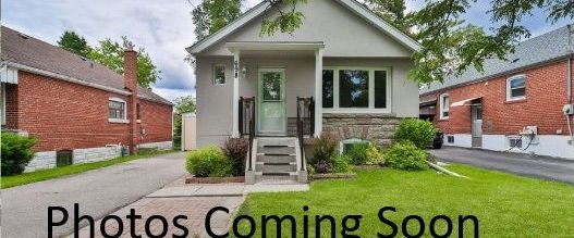 For Lease - 698 Pharmacy Avenue, Toronto, Ontario - Photo 1