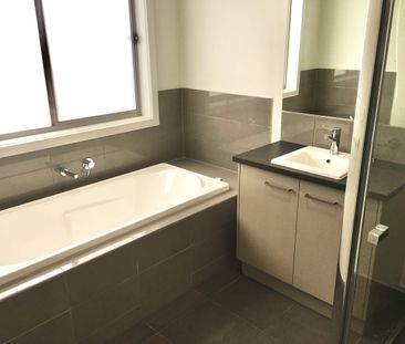 Beautiful and spacious house - Photo 1