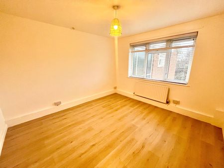 Gunfleet, Shoeburyness, Southend-on-Sea, Essex, SS3 9PT - Photo 4