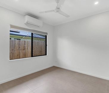 As New - Fully Tiled and Air Conditioned - Side Access - Photo 5