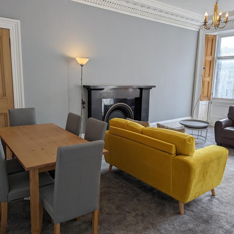 4 bedroom apartment to rent - Photo 1