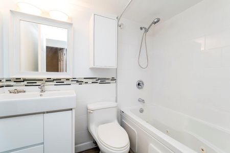 #201 – 2239 W 1st Ave, Vancouver, Bc, V6k 1e9 - Photo 4