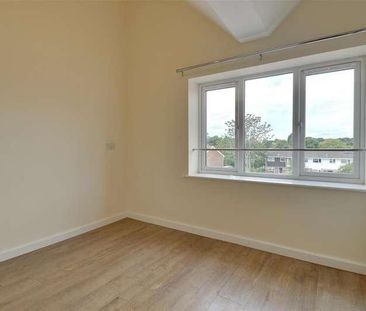 Brockhurst Road, Gosport - Photo 3